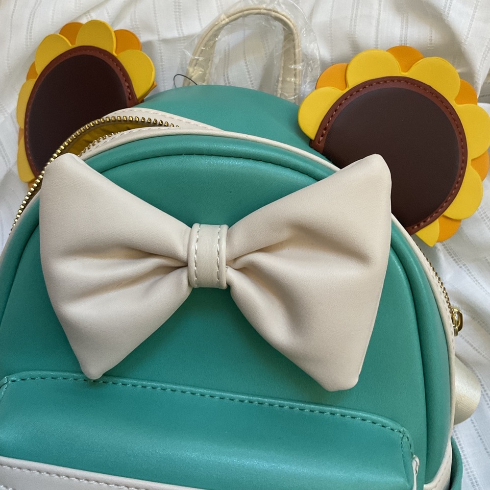 Sunflower lounge fly backpack new
